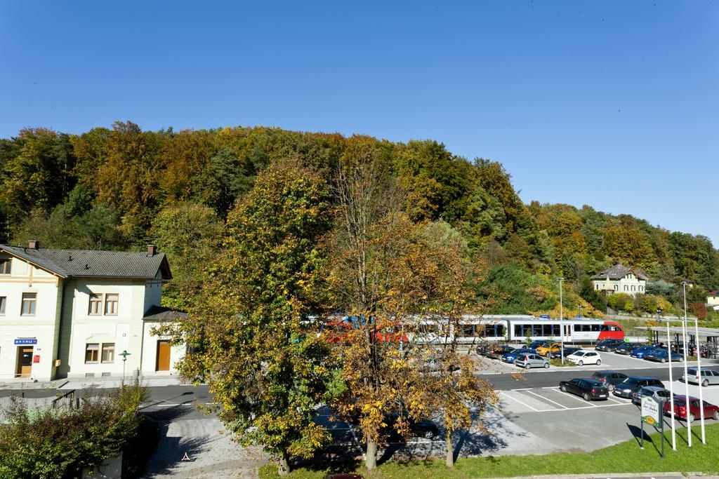Gasthof "Zur Bahn" Lassnitzhoehe Extérieur photo