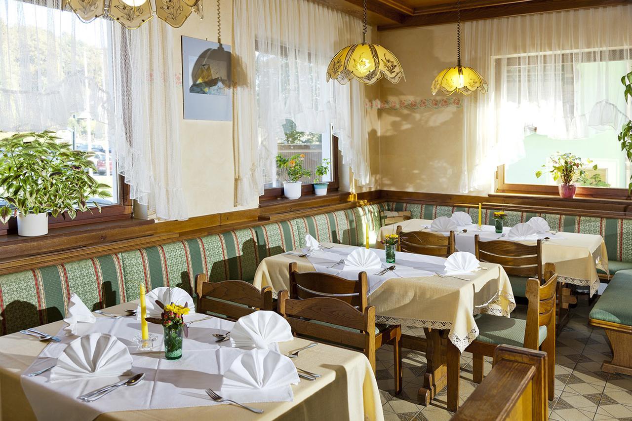 Gasthof "Zur Bahn" Lassnitzhoehe Extérieur photo